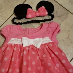 Minnie set 3 to 6 like new!!! HOLD JOANNE